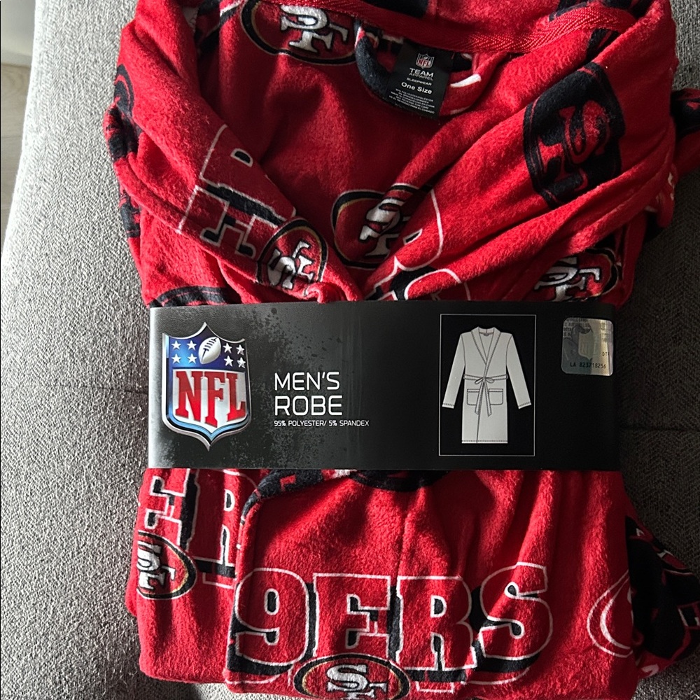 NFL San Francisco 49ers Red and Black Men's Robe